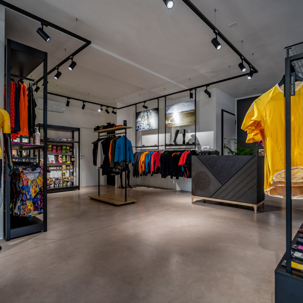 MB Wear Store - Maser, Italy