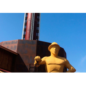 Attraction Golden Driller - Fraispertuis park (Jeanménil, France)