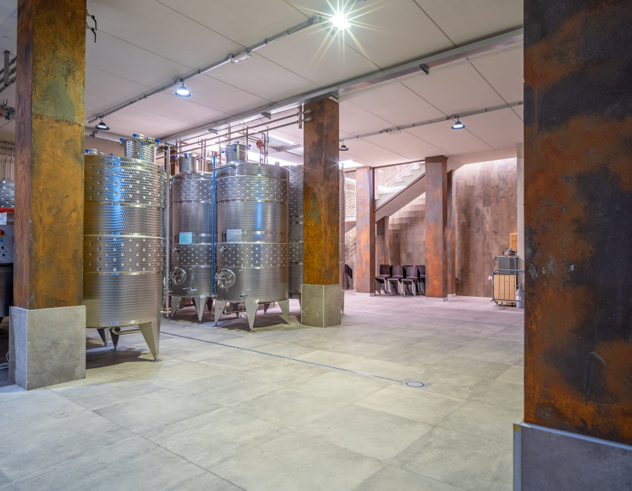 Oxydecor®, Corten effect vertical coating. Terre di Ezzelino Winery, San Zenone degli Ezzelini, Italy