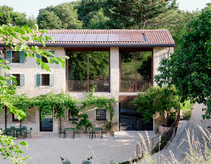 Pavimento industriale Pavilux colore rubino. Locanda Case Vecie, Verona. Progetto Studio MASAII - Francesca 02