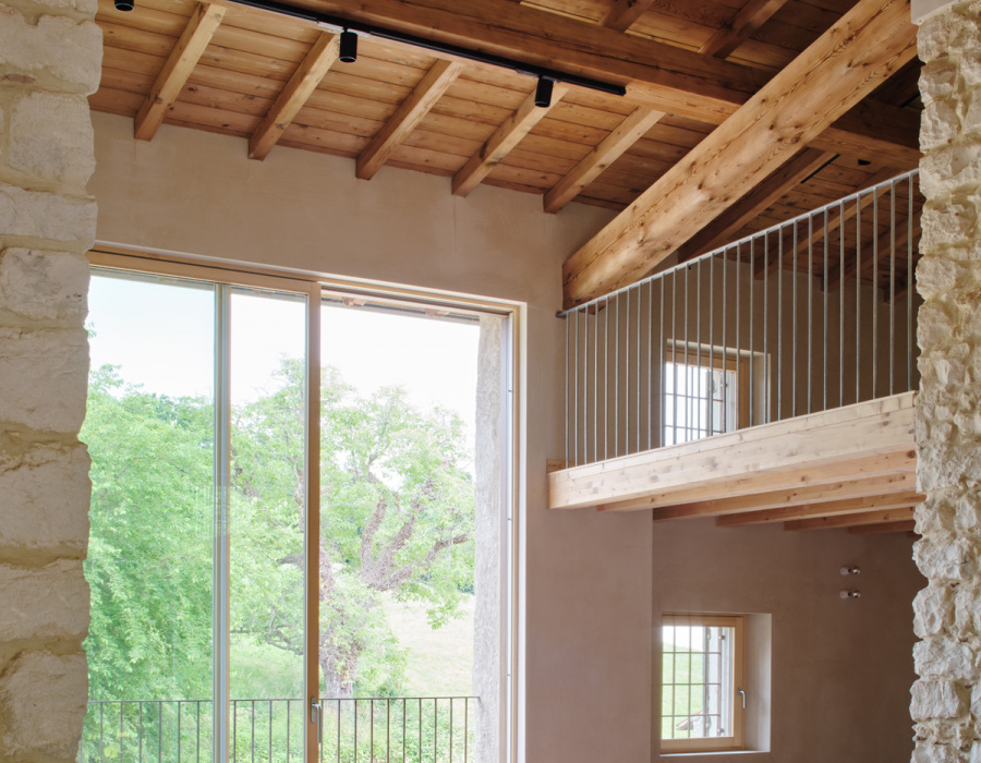 Pavimento industriale Pavilux colore rubino. Locanda Case Vecie, Verona. Progetto Studio MASAII - Francesca 04