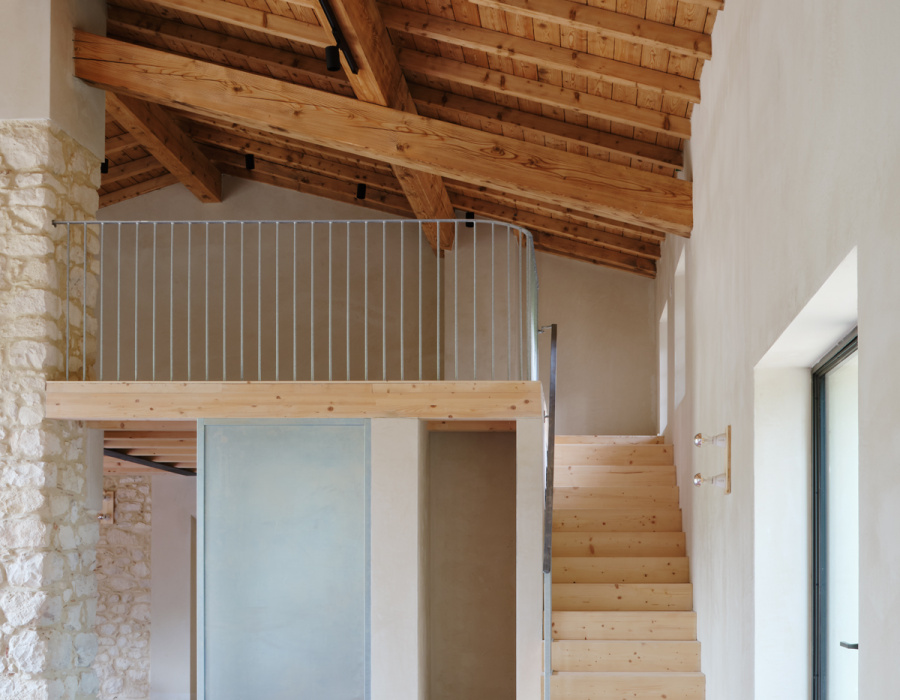 Pavimento industriale Pavilux colore rubino. Locanda Case Vecie, Verona. Progetto Studio MASAII - Francesca 05